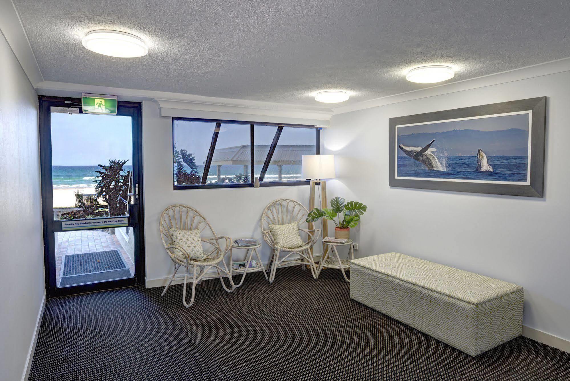 Pelican Sands Beach Resort Gold Coast Exterior photo