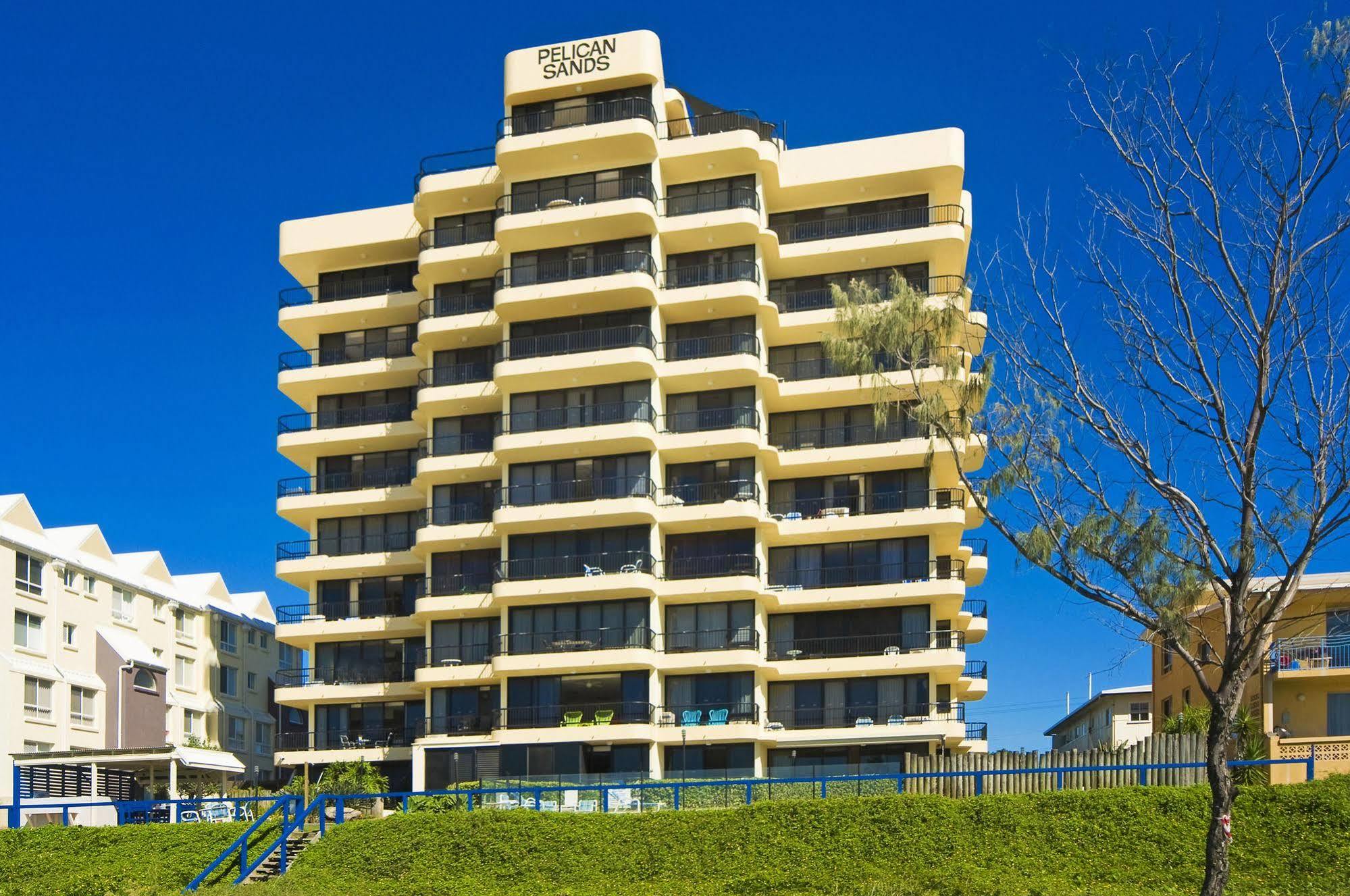 Pelican Sands Beach Resort Gold Coast Exterior photo